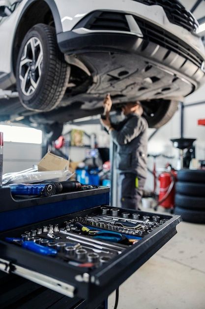 Car service technicians